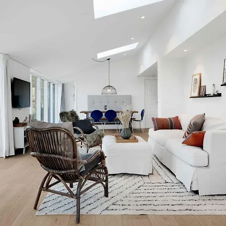Modern, Spacious House With Ocean View Close To The Holiday home *