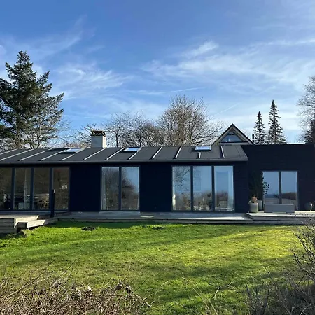 Modern, Spacious House With Ocean View Close To The * Vejby