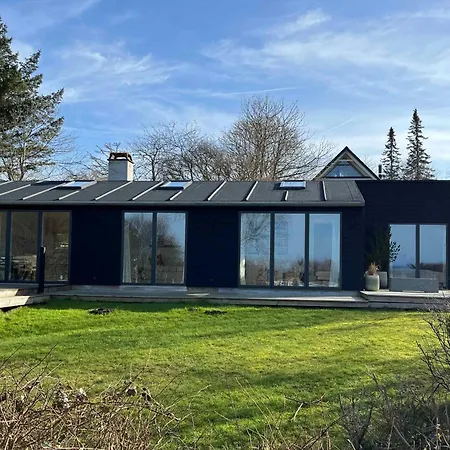 Feriehus Unique New Beach-house I Seaview And Space *